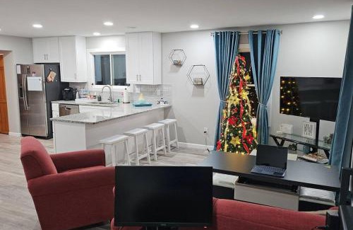 Harrison House | Pet-Friendly Harbor Haven: Sail, Dine & Guest Rated 10/10!
