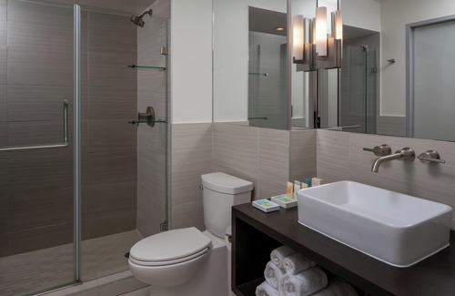Galveston Hotel | Discover Harbor House at Pier 21: Guest Rated 9.4/10