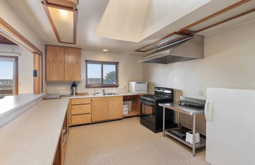 Fort Bragg Hotel | Cozy Harbor Lite Lodge: Rated 9.2 with Spa & Breakfast