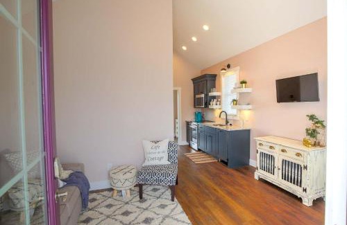 Ottawa House | Family-Friendly Harbor Master Villa: Perfect for Your Getaway