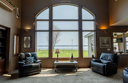 Gladstone House | Family-Friendly Harbor Point Retreat with Lakefront Access