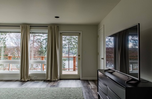 Burley House | Harbor Serenity: Private Water Access with Game Room & Spa