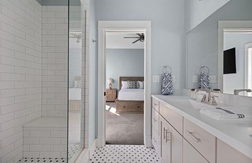 Saint Joseph House | Quaint Harbor Shores Hideaway: Family-Friendly Retreat