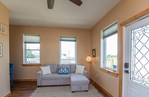 Pass Christian Apartment | Scenic Harbor View PC: Pet-Friendly Family Getaway