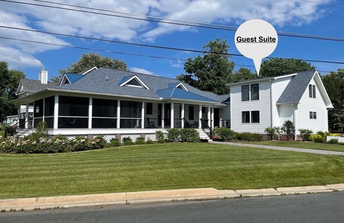 St. Michaels Apartment | Top-Rated Harbor View Suite with Spa and Ocean Views