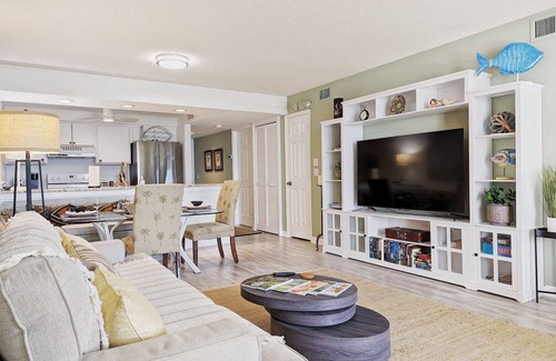 Moorings Condo | Experience Ocean Views and Beach Access with Top Ratings