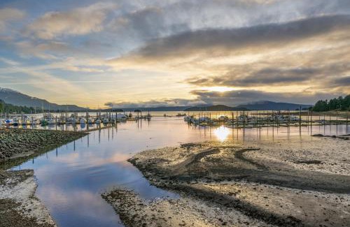 Juneau Apartment | Harbor Views 1 - Walkable in the Heart of Auke Bay
