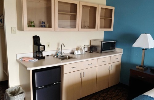 Port Townsend Hotel | Harborside Inn: Family-Friendly Stay with Pool & Spa