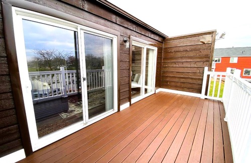 Huron House | Exceptional Harborview 3-6-8 on Main: Child-Friendly Retreat