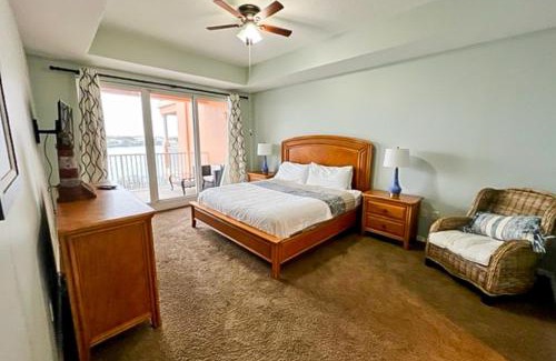 Clearwater Beach Apartment | Harborview Grande 402: Guest Rated Perfect with Pool Access