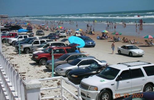 Lenox Park Resort | Oceanfront Retreat at Harbour Beach Resort 811 - Guest Rated 9/10