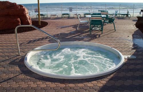 Lenox Park Resort | Oceanfront Retreat at Harbour Beach Resort 811 - Guest Rated 9/10