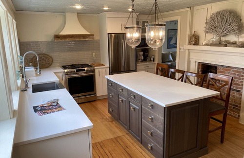 Hall's Harbour House | Unforgettable Harbour House - Halls Harbour Waterfront Escape