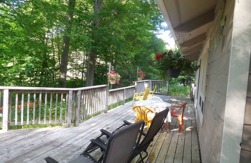 Penetanguishene House | Experience Harbour House with Lake Views in Penetanguishene