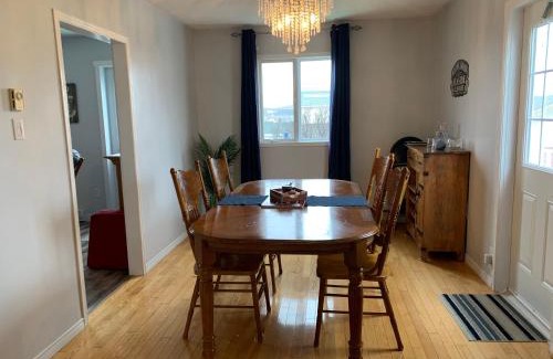 Twillingate House | Discover Harbour House Twillingate: Family-Friendly Retreat