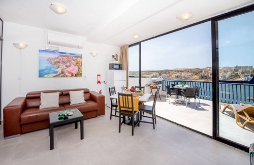 St. Paul's Bay Apartment | Harbour Lights Seafront Penthouse: Guest Rated 10/10 Stay