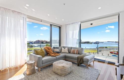 Wickham Apartment | Discover Harbour Towers: Top-Rated Apartment Stays in Newcastle