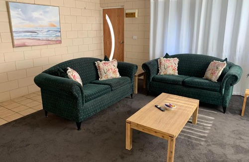 Beresford Apartment | Beautiful Harbour View Apartment - Family-Friendly Retreat
