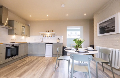 Watchet Cottage | Harbour View Cottage: Family Retreat with Spectacular Ocean Views