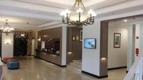 Kuching Hotel | Harbour View Hotel: Great Amenities & 8/10 Guest Score