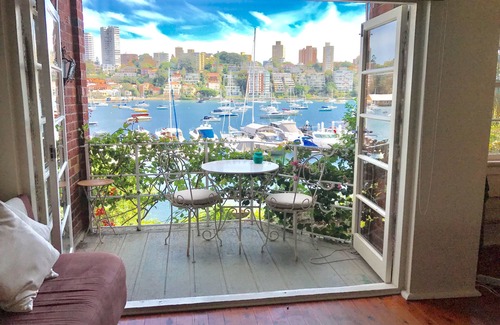 Double Bay Apartment | Harbourfront Apartment with Breathtaking Views & Pool
