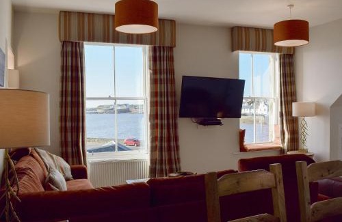 Anstruther House | Exceptional Harbourside Apartment - Rated 9.7/10 by Guests