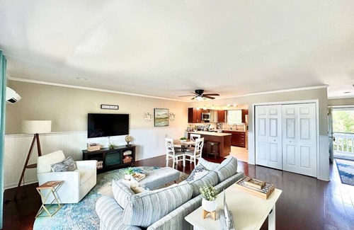 Fairfield Harbour Condo | Serene Harbourview Hideaway with Marina Views in NC