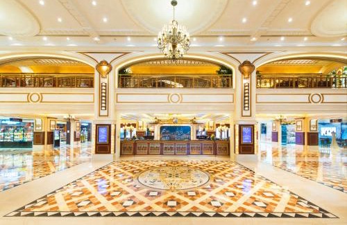 Macau City Centre Hotel | Harbourview Hotel Macau: 4-Star Comfort with Pool & Dining