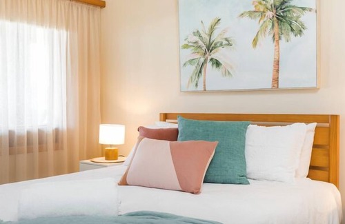 Albany House | Harbourview House: Coastal Chic Retreat in Albany's CBD