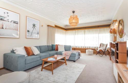 Albany House | Harbourview House: Coastal Chic in Albany's Heart