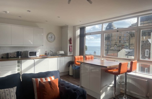 Scarborough City Centre Apartment | Seaview Retreat at Harcourt Place - Sleeps 8, Rated 9.8