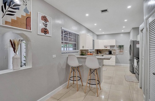 Ives Estates House | Ideal Stay Near Hard Rock Stadium with Game Room Access