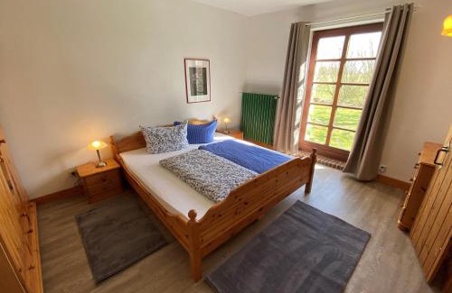 Tetenbull Apartment | Pet-Friendly Oceanfront Retreat at Harderdomizile