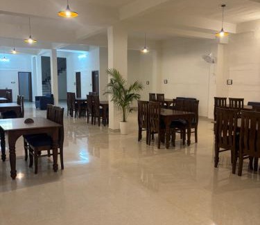 Chachian Hotel | Hardev Residency