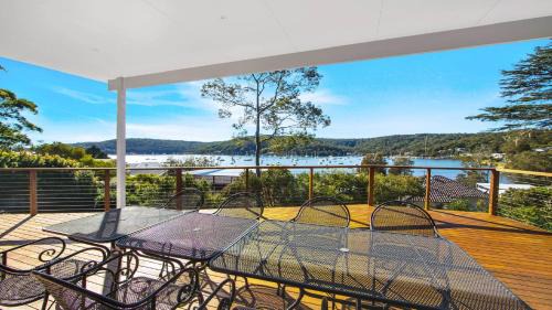 Hardys Bay House | Discover Hardys Bay Haven: Scenic Views & Family-Friendly