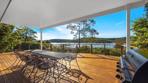Hardys Bay House | Discover Hardys Bay Haven: Scenic Views & Family-Friendly