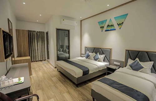 Valsad Hotel | Budget-Friendly Hare Krishna Hotel with Breakfast Included