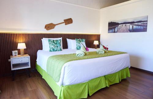 Hanga Roa Hotel | Elegant Hare Nua Hotel Boutique with Pool and Spa Access