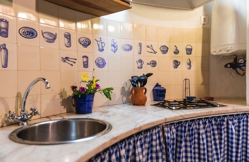 Labrugeira Cottage | Discover Hare's Mill - Traditional Windmill with Spa & Pet-Friendly Stays