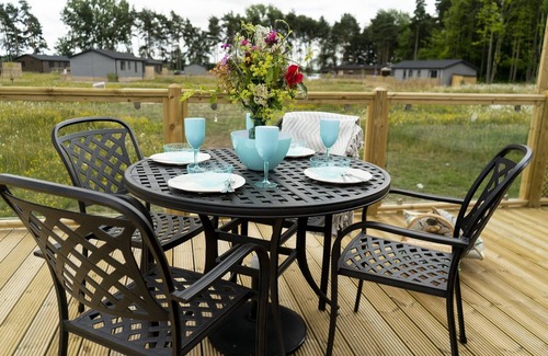 Ryther Apartment | Hares Leap Lodge with Hot Tub – Rated 10/10 by Guests