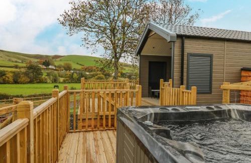 Llandrindod Wells House | Experience Comfort at Hares Rest - Guest Rated 9.8/10