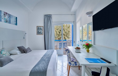Aghir Hotel | Relaxing Escape at Hari Club Beach Resort with Ocean Views