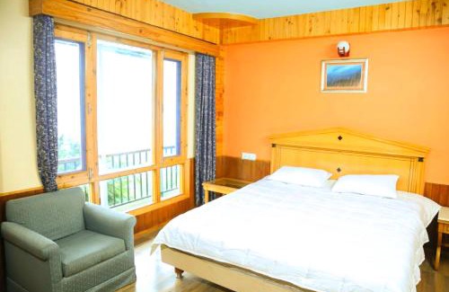 Shimla Hotel | Discover Comfort at Hari Om Paradise with Family-Friendly Amenities