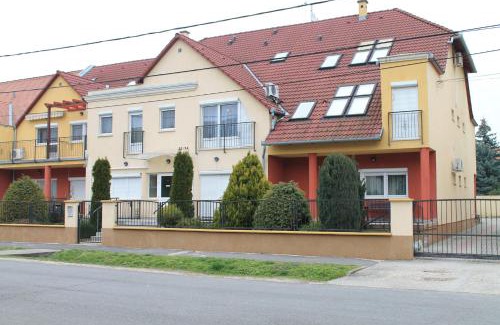 Harkany Apartment | Highly Rated Harkány-Szt. István Apartman with Breakfast