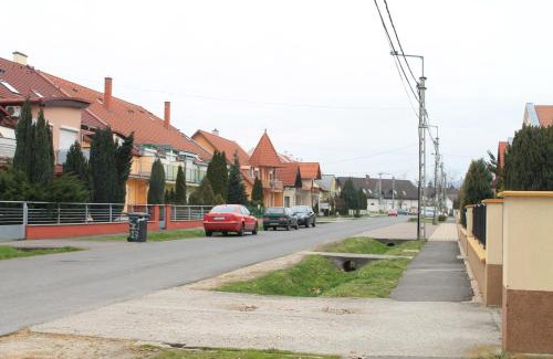 Harkany Apartment | Highly Rated Harkány-Szt. István Apartman with Breakfast