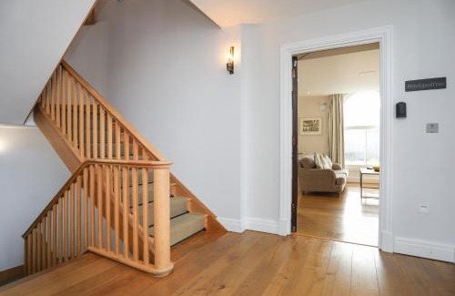 Harlech House | Family-Friendly Harlech Apartments - Highly Rated 4-Star Stay