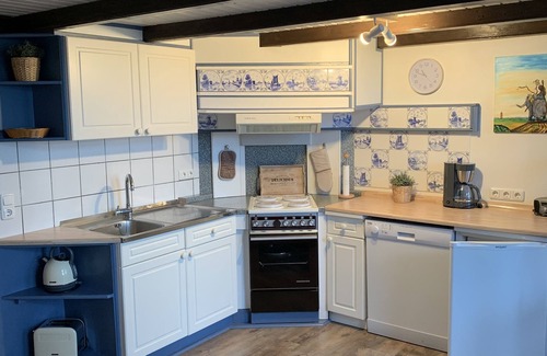Altfunnixsiel Apartment | Delightful Harlequartier Apartment by the Jetty in Carolinensiel