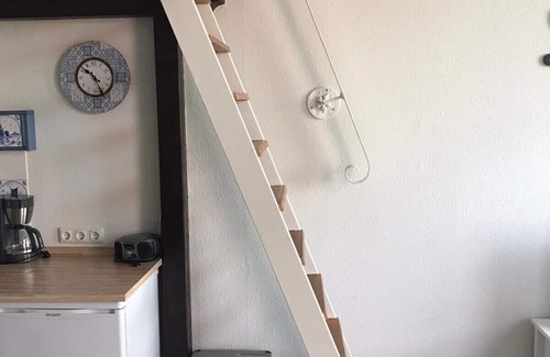 Altfunnixsiel Apartment | Delightful Harlequartier Apartment by the Jetty in Carolinensiel