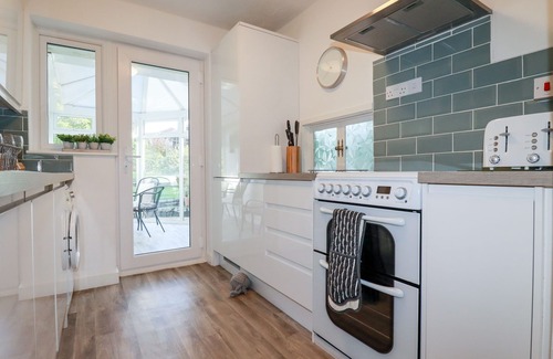 Mevagissey Cottage | Pet-Friendly Harlyn Cottage in Mevagissey Awaits You