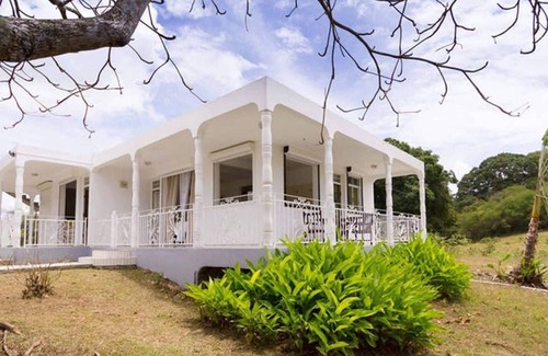 Douville Cottage | Inviting Stay at Harmonic Gites - Enjoy Breakfast Included